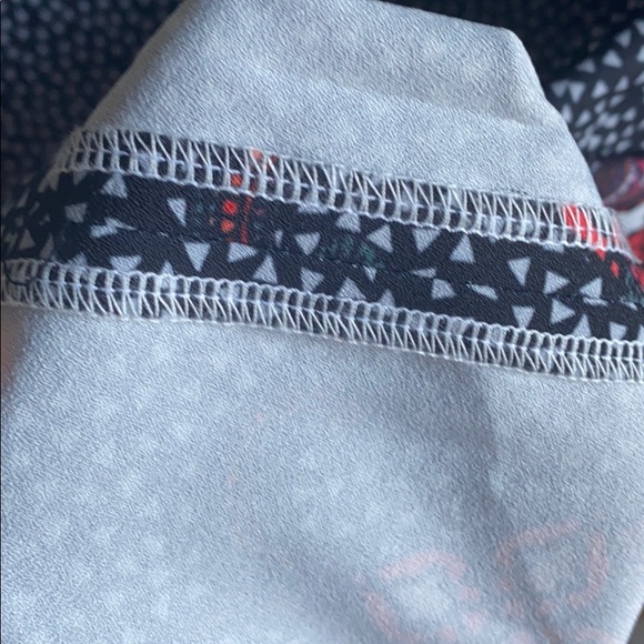 Beautiful Unique Dress - Picture 4 of 4